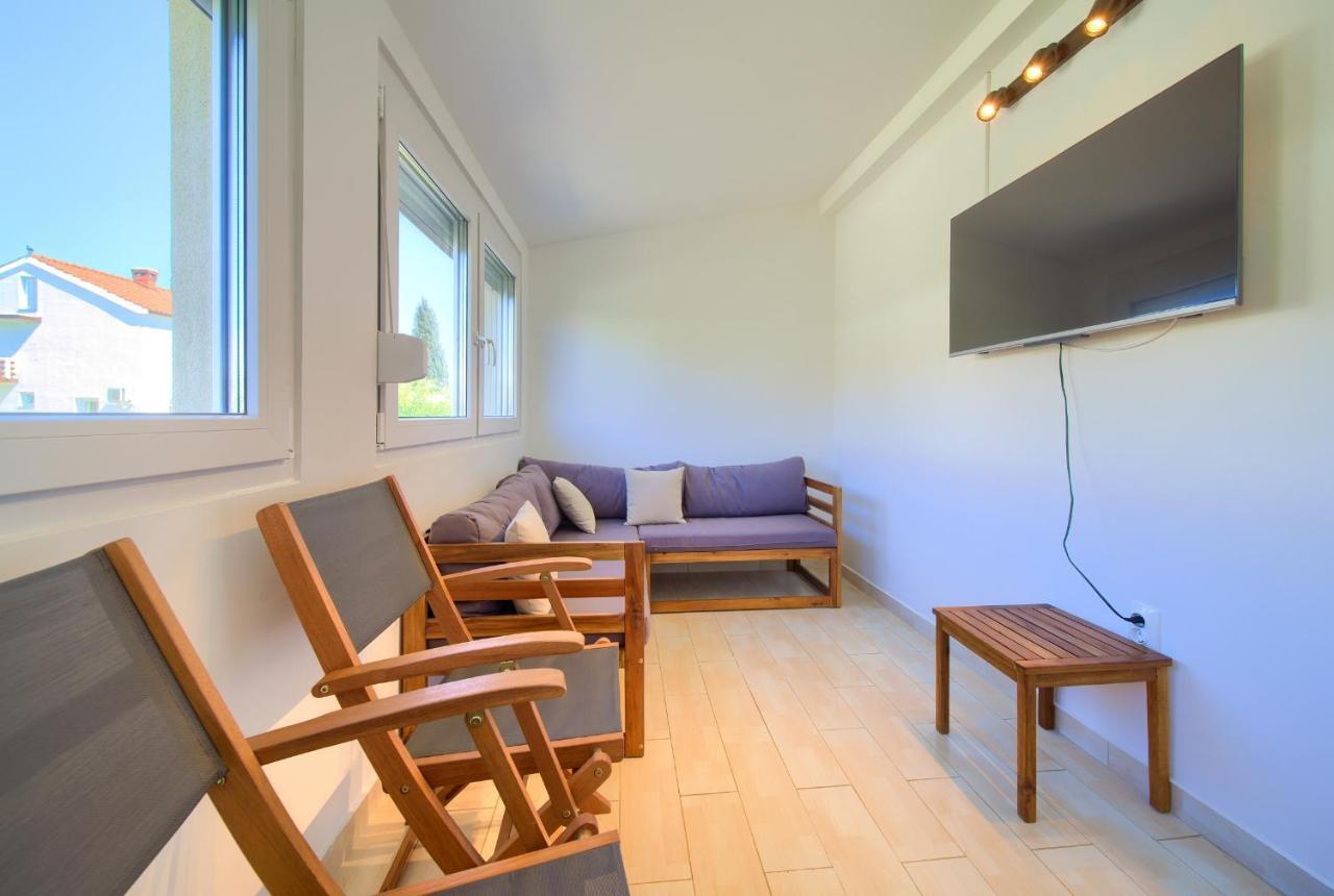 Seascape Apartment Кърк Екстериор снимка